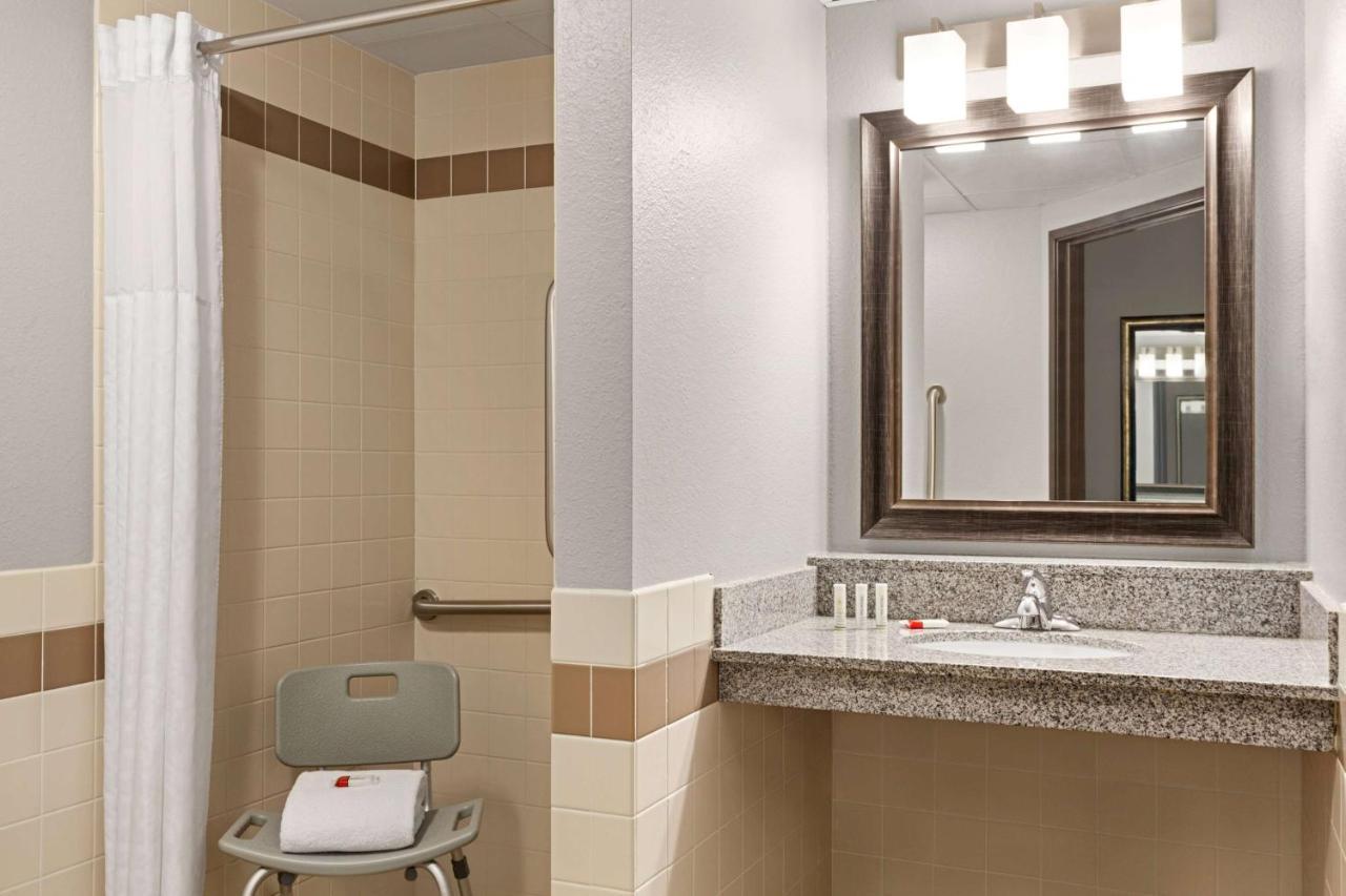 Americinn By Wyndham Sauk Centre Ngoại thất bức ảnh