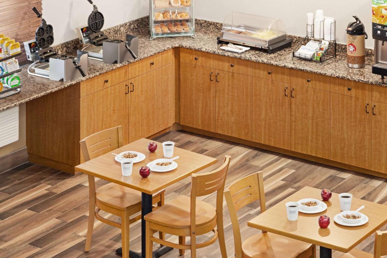 Americinn By Wyndham Sauk Centre Ngoại thất bức ảnh
