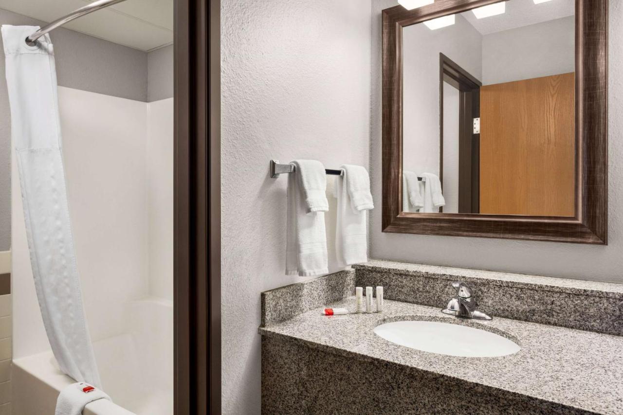 Americinn By Wyndham Sauk Centre Ngoại thất bức ảnh