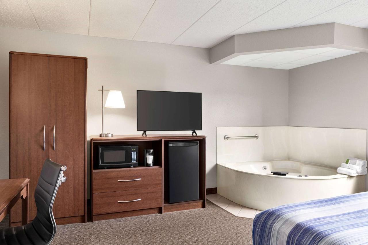Americinn By Wyndham Sauk Centre Ngoại thất bức ảnh